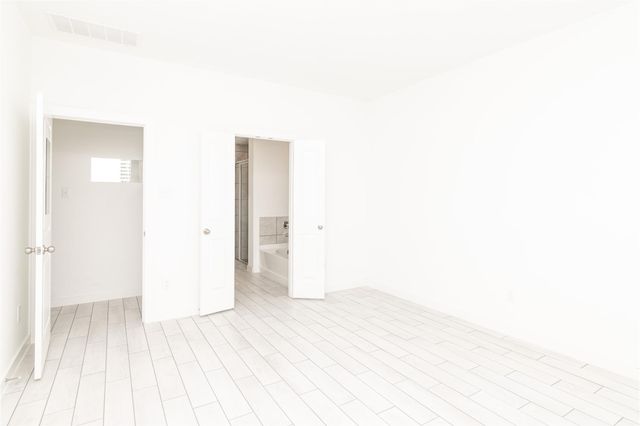 7900 Spring Run Drive, Magnolia, TX 77354