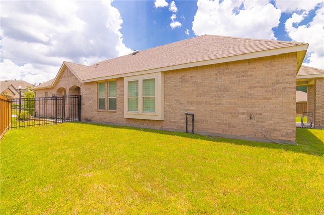 7900 Spring Run Drive, Magnolia, TX 77354