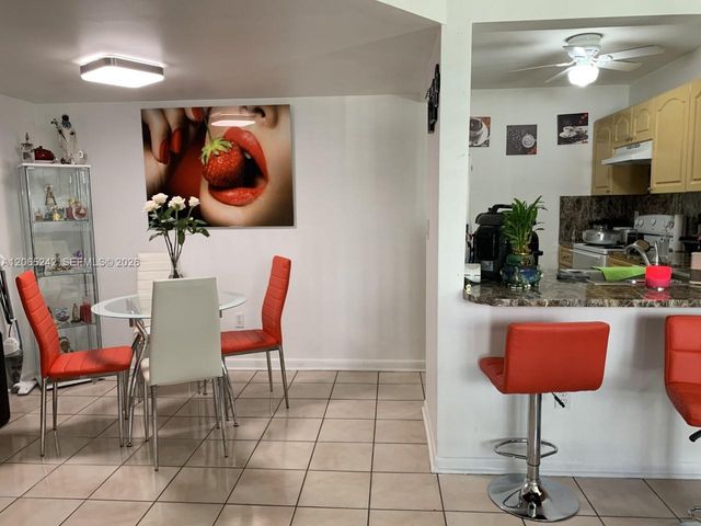 15324 SW 72nd St 12-14, Miami, FL 33193
