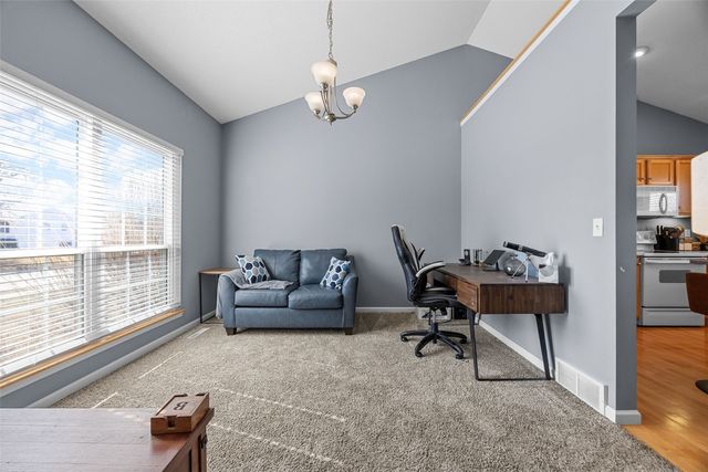 2812 29th Avenue SW, Cedar Rapids, IA 52404