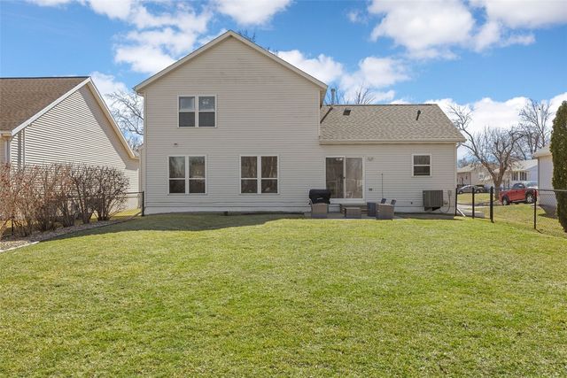 2812 29th Avenue SW, Cedar Rapids, IA 52404