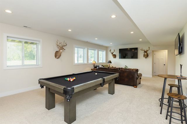 1012 W Aspen Ridge Circle, Polk City, IA 50226