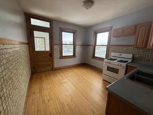 5217 W Cuyler Avenue 2E, Chicago, IL 60641