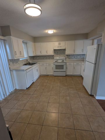 514 E Belt Line Road A1, Desoto, TX 75115