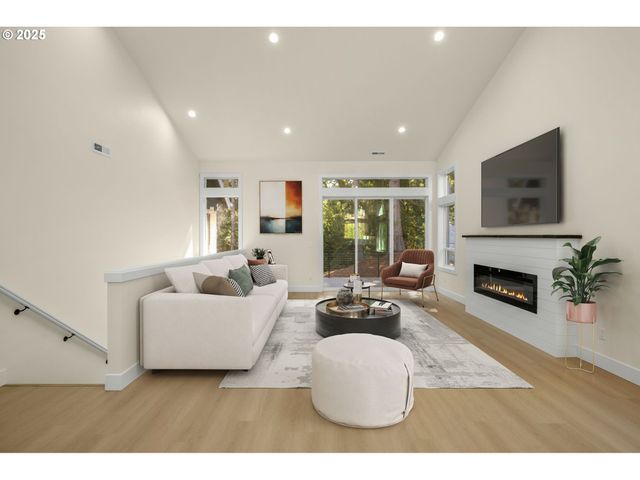 32904 Nw VIEW TERRACE Pl, Scappoose, OR 97056