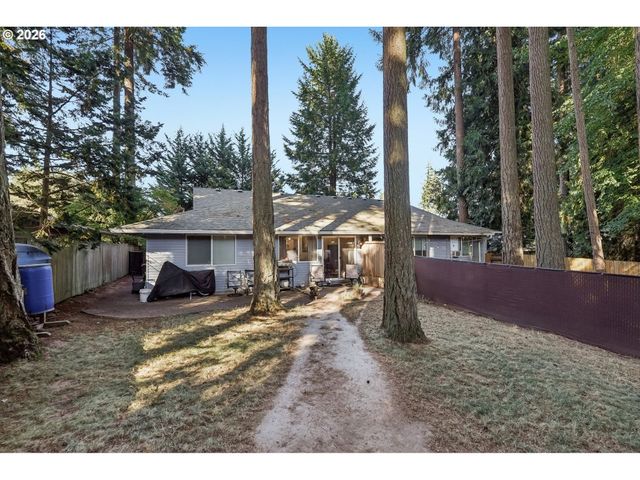 12380 Sw WALNUT St, Tigard, OR 97223