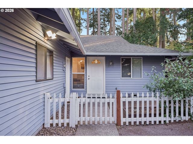 12380 Sw WALNUT St, Tigard, OR 97223