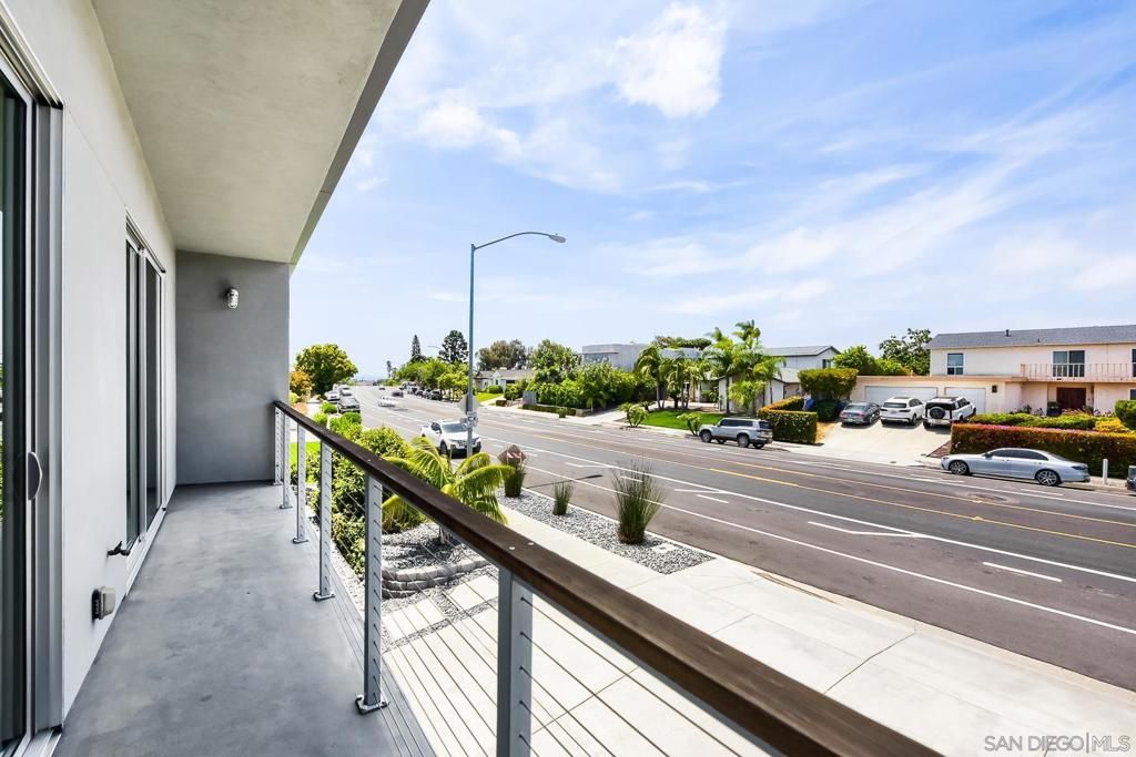 Image 29 of property listing at 5725 Soledad Mountain, La Jolla, CA 92037