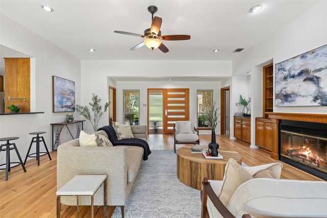 300 Explorer, Lakeway, TX 78734