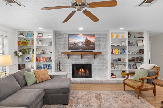 1040 Rose Circle, College Station, TX 77840
