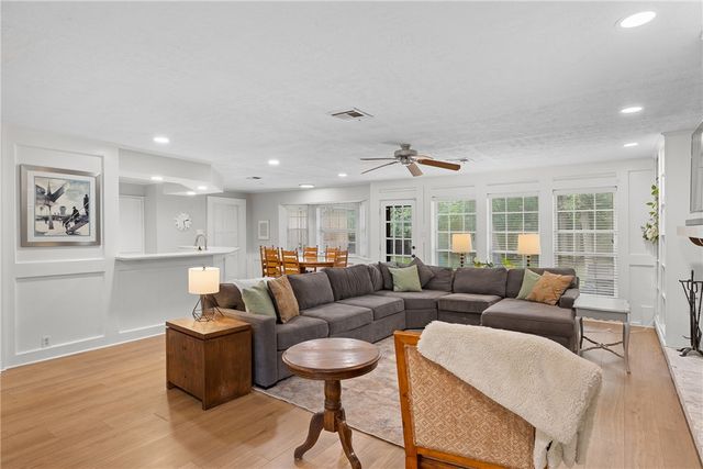 1040 Rose Circle, College Station, TX 77840