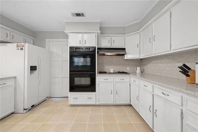 1040 Rose Circle, College Station, TX 77840