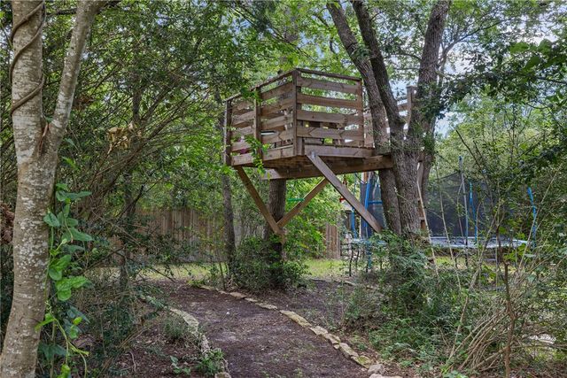 1040 Rose Circle, College Station, TX 77840
