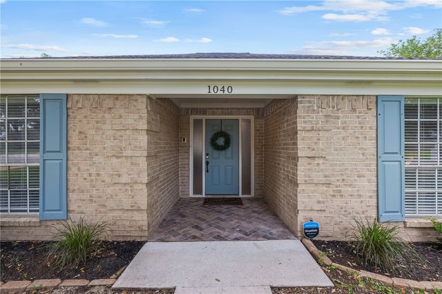 1040 Rose Circle, College Station, TX 77840