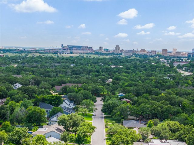 1040 Rose Circle, College Station, TX 77840