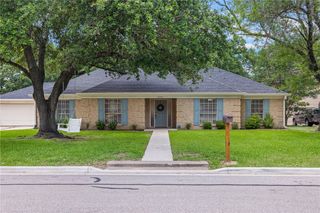 1040 Rose Circle, College Station, TX 77840