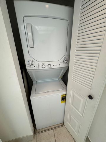 300 SW 130TH TER B312, Pembroke Pines, FL 33027