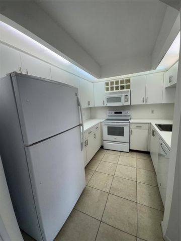 300 SW 130TH TER B312, Pembroke Pines, FL 33027