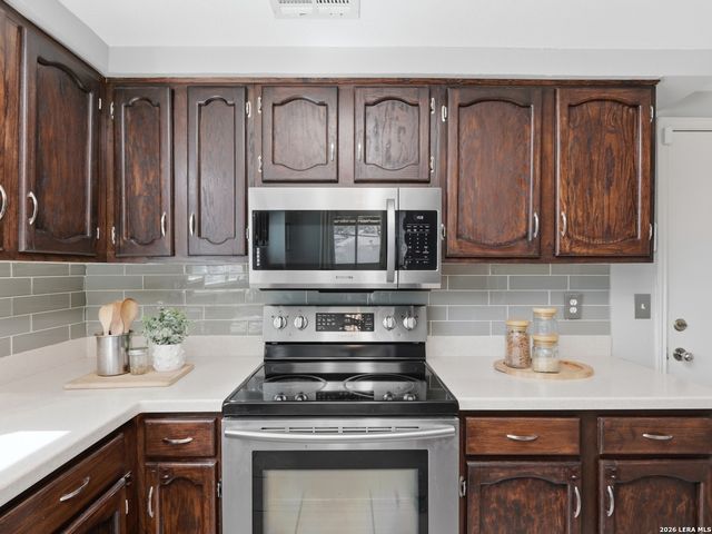 8110 Timber Grove, San Antonio, TX 78250