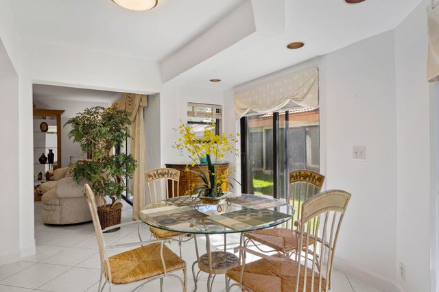 3404 Emerald Oaks Drive 803, Hollywood, FL 33021