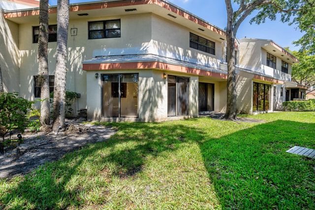 3404 Emerald Oaks Drive 803, Hollywood, FL 33021