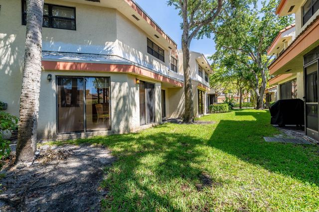 3404 Emerald Oaks Drive 803, Hollywood, FL 33021