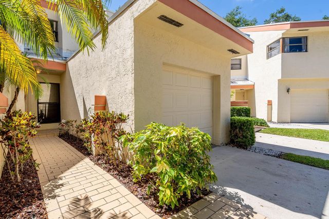3404 Emerald Oaks Drive 803, Hollywood, FL 33021