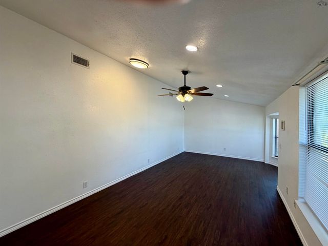 4617 LANGFORD LANE, Wichita Falls, TX 76310