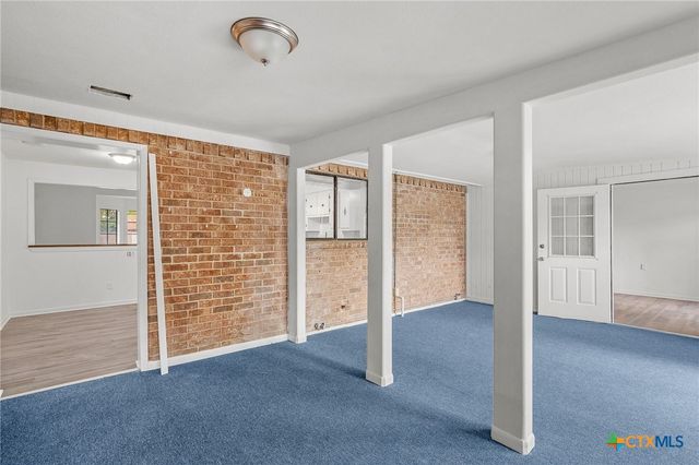 220 Briarmeadow Lane, Victoria, TX 77904