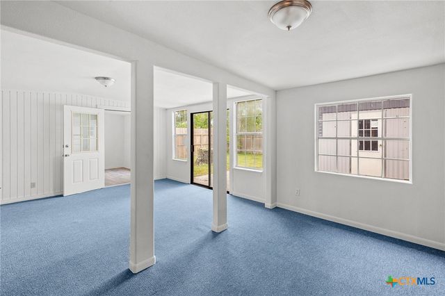 220 Briarmeadow Lane, Victoria, TX 77904