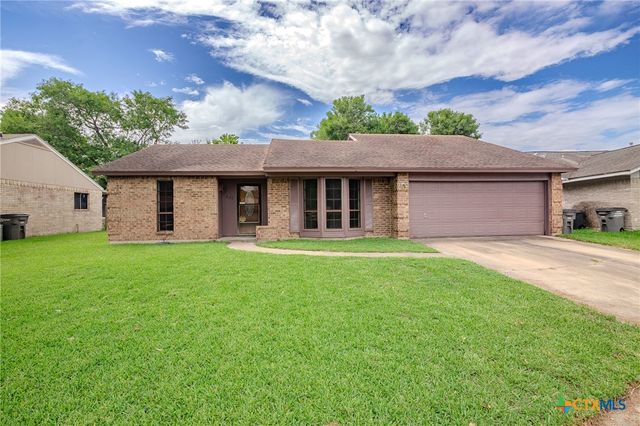 220 Briarmeadow Lane, Victoria, TX 77904