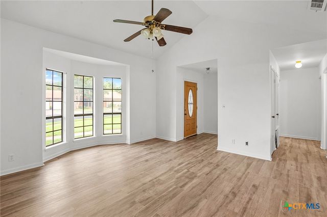 220 Briarmeadow Lane, Victoria, TX 77904