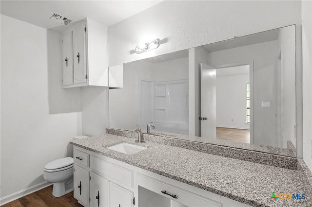 220 Briarmeadow Lane, Victoria, TX 77904