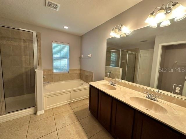 1506 HILLVIEW LANE, Tarpon Springs, FL 34689