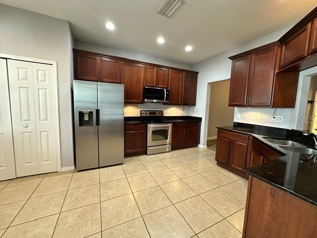 1506 HILLVIEW LANE, Tarpon Springs, FL 34689