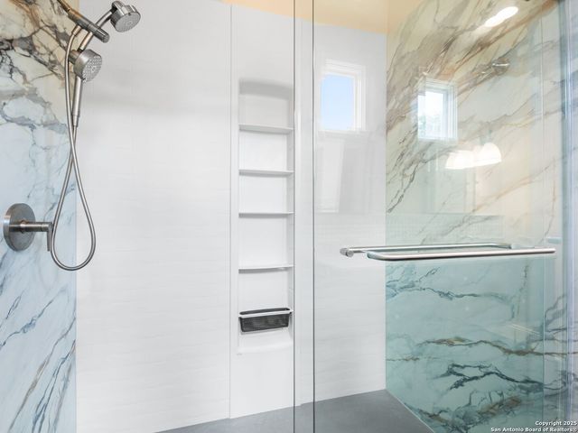 126 daniel, San Antonio, TX 78204