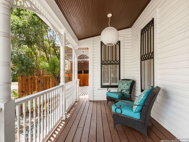 126 daniel, San Antonio, TX 78204