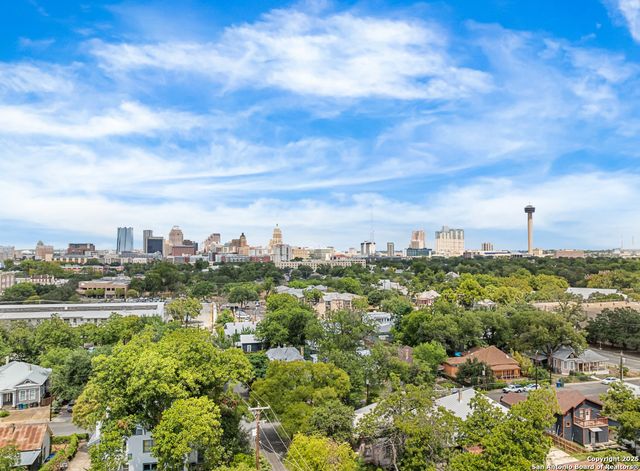 126 daniel, San Antonio, TX 78204