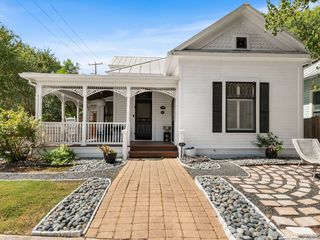 126 daniel, San Antonio, TX 78204