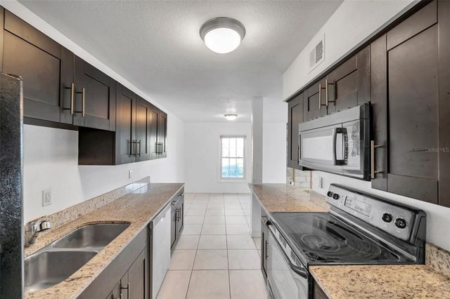 107 SEAHORSE DRIVE SE A, St Petersburg, FL 33705