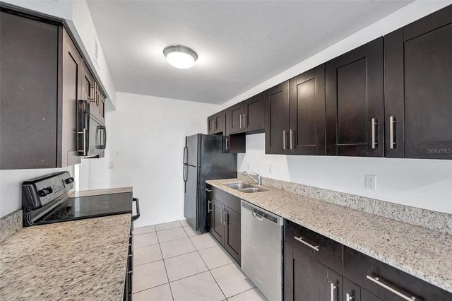 107 SEAHORSE DRIVE SE A, St Petersburg, FL 33705