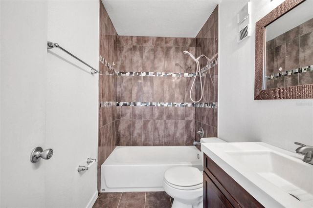 107 SEAHORSE DRIVE SE A, St Petersburg, FL 33705
