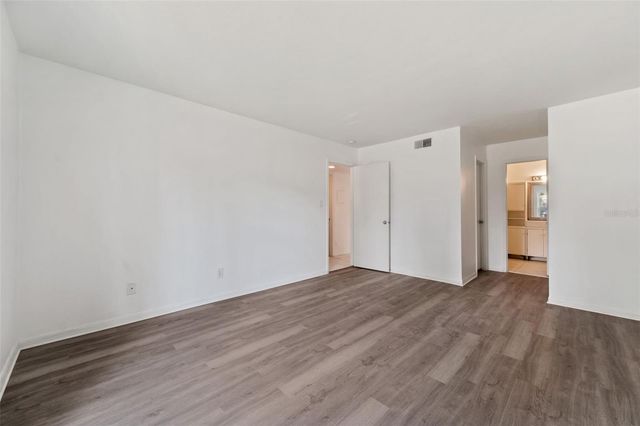 107 SEAHORSE DRIVE SE A, St Petersburg, FL 33705