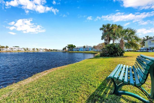 107 SEAHORSE DRIVE SE A, St Petersburg, FL 33705