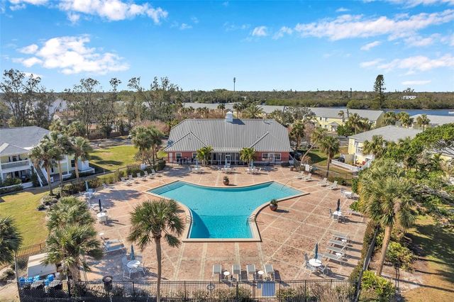 107 SEAHORSE DRIVE SE A, St Petersburg, FL 33705