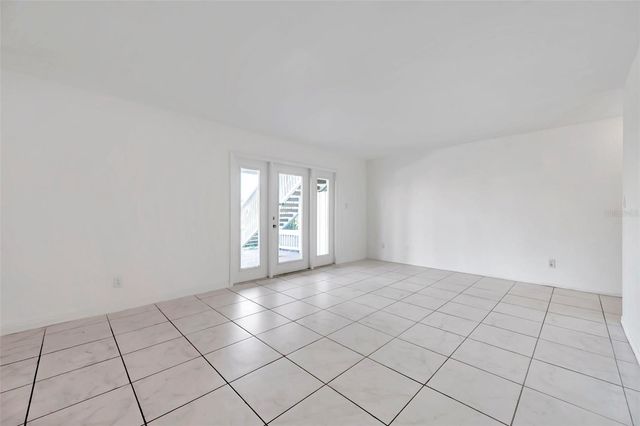 107 SEAHORSE DRIVE SE A, St Petersburg, FL 33705