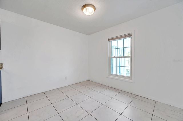 107 SEAHORSE DRIVE SE A, St Petersburg, FL 33705