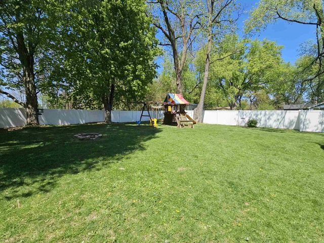 2401 County Road MM, Fitchburg, WI 53575