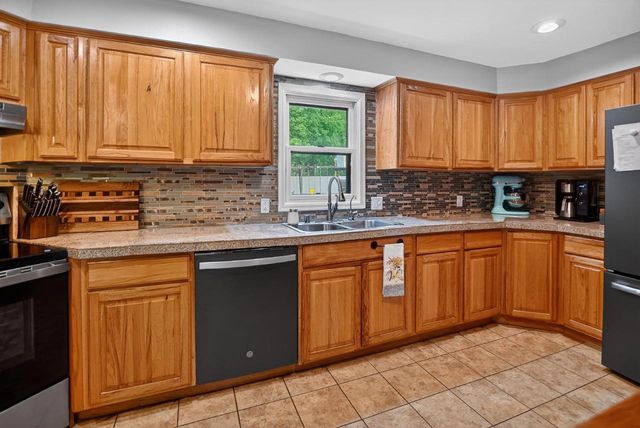 2401 County Road MM, Fitchburg, WI 53575