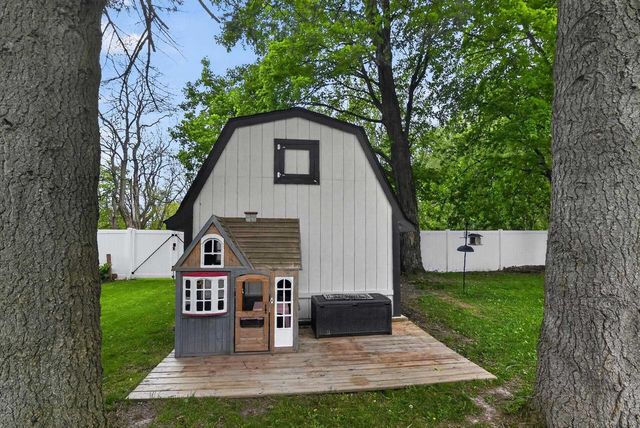 2401 County Road MM, Fitchburg, WI 53575